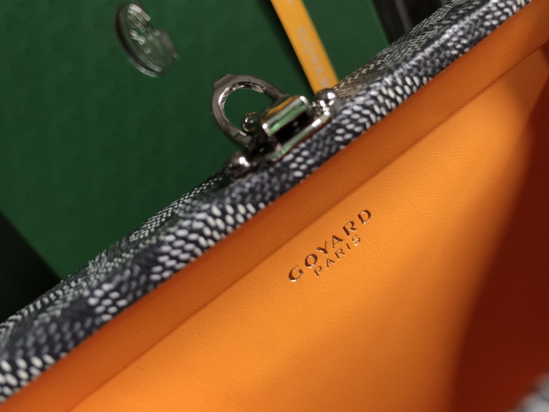 Go*ard minaudière bags