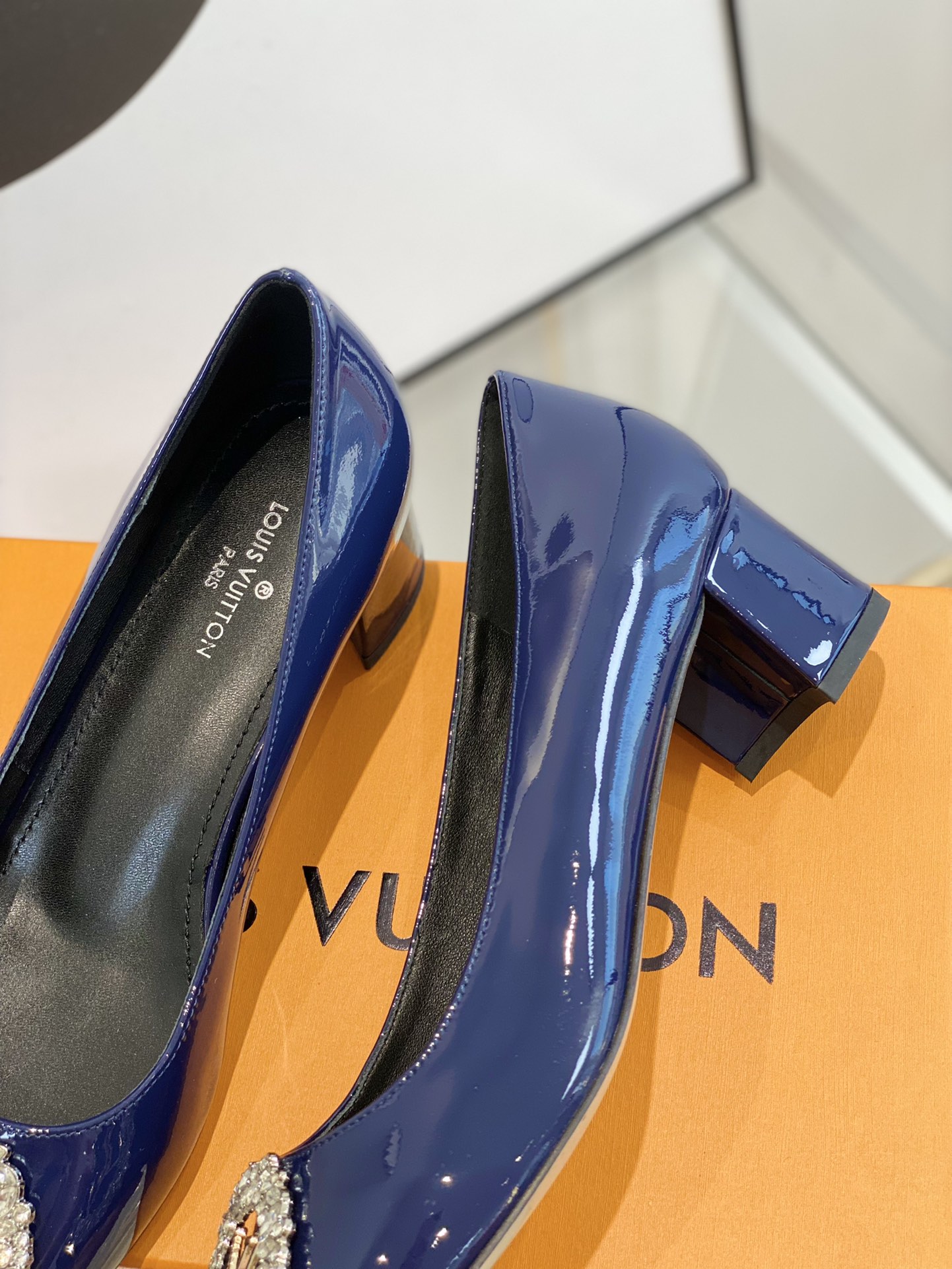 l0*is V*t0n pumps