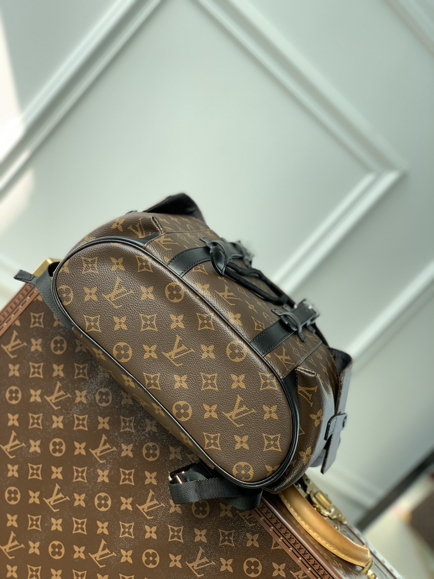 l0*is V*t0n christopher backpack m46247-32*39*12cm