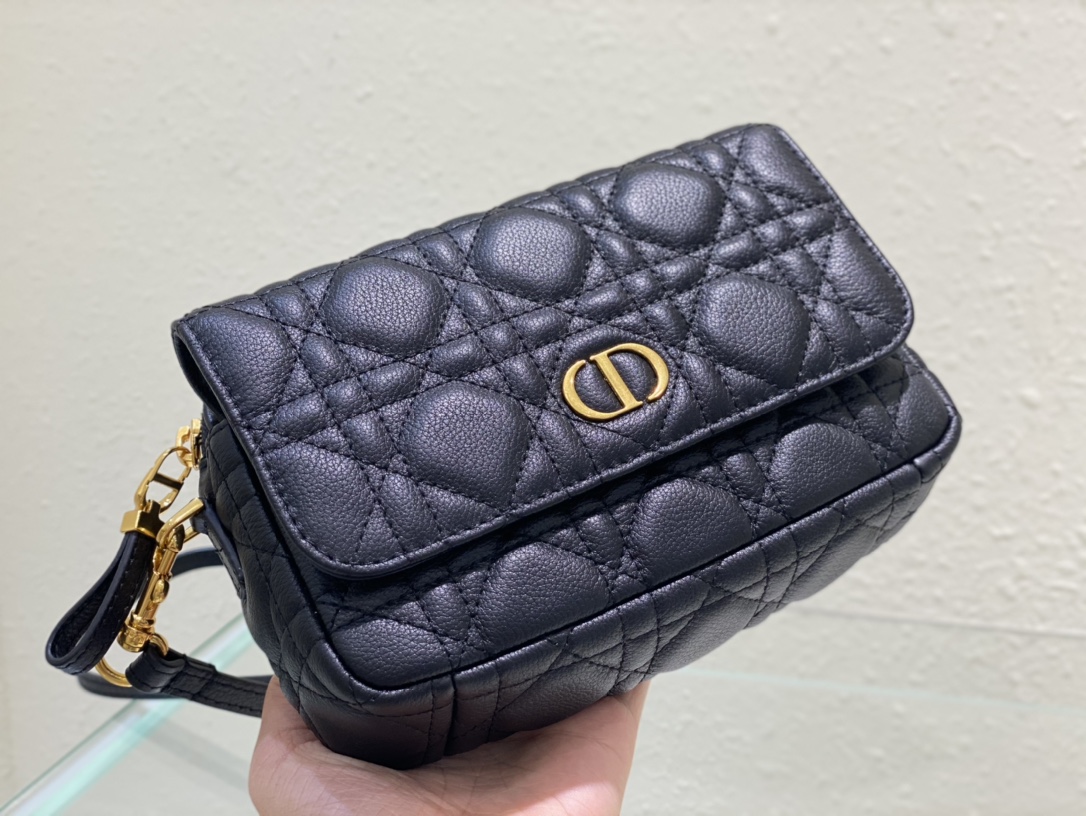 D*or 2023 caro bag-17.5 x 10.5 x 5 cm