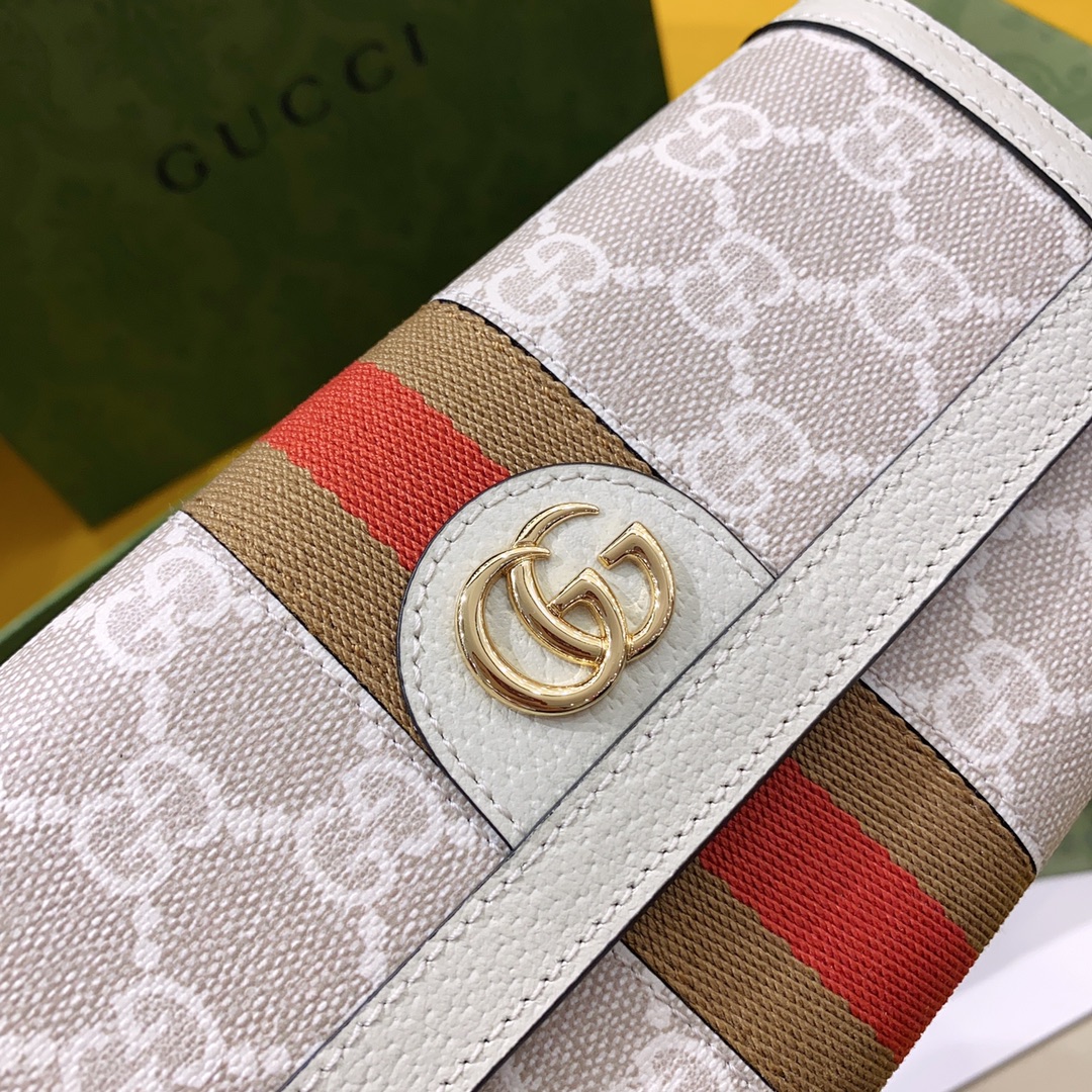 G*u*i wallet-19x10.5x2.5cm