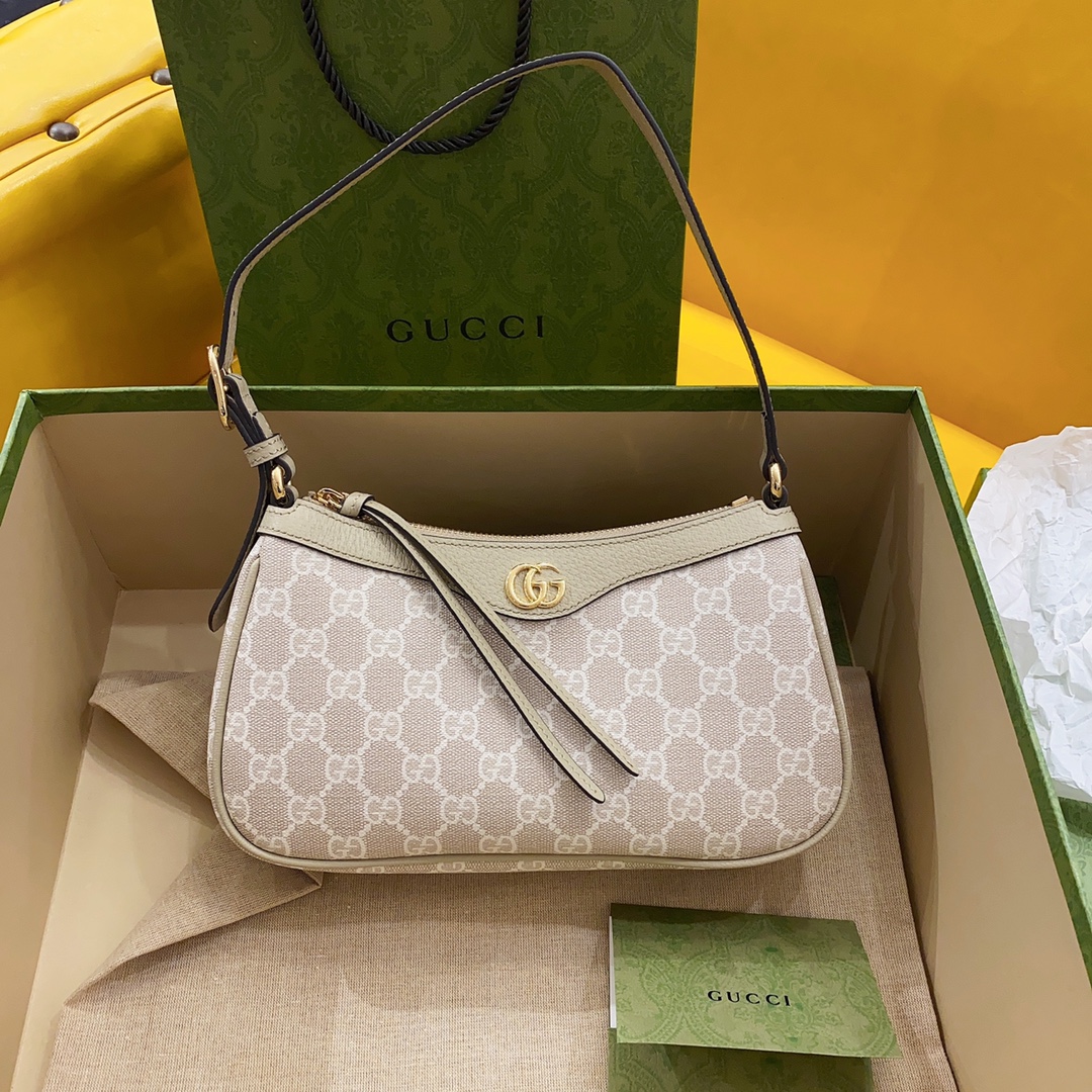 G*u*i chain bag-25*15*6cm