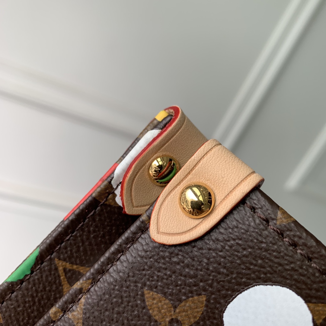 l0*is V*t0n x ykonthego handbag-35 x 27 x 14 cm