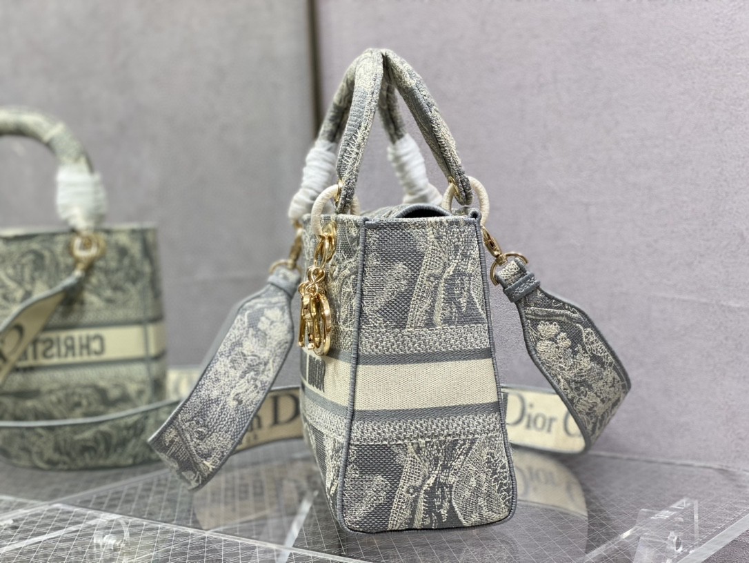 lady D*or handle bag-24cm