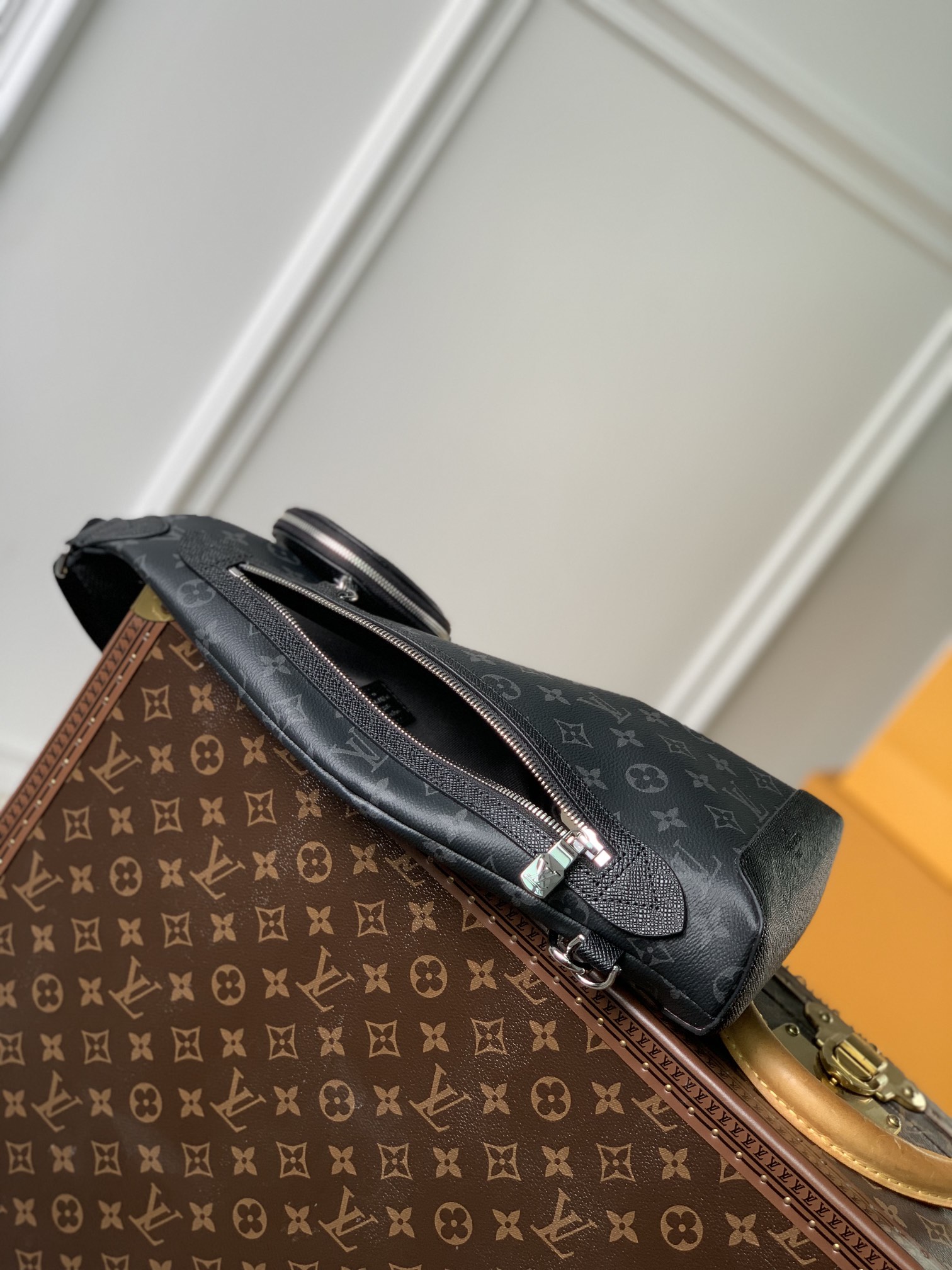 l0*is V*t0n duo shoulder bag m30936-20 x 42 x 6cm