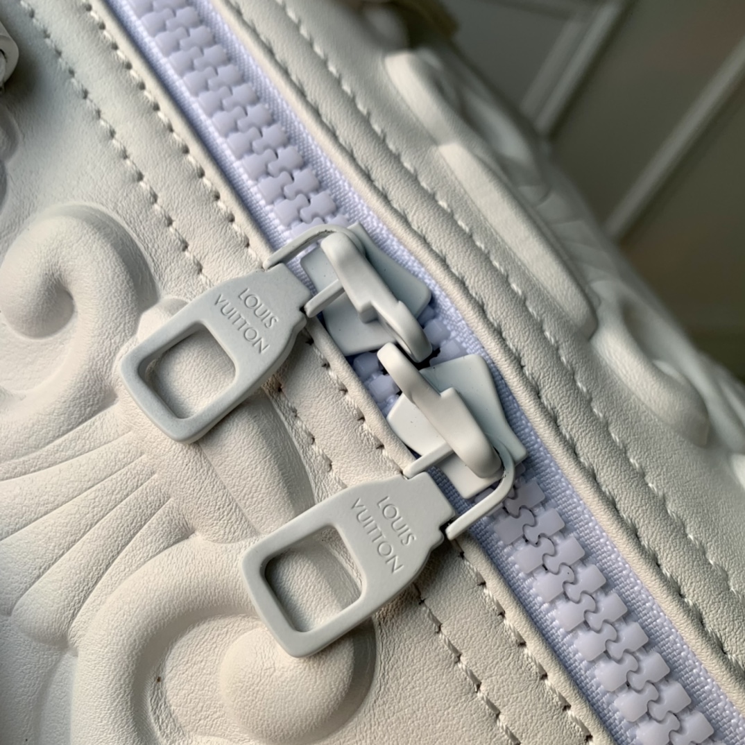 l0*is V*t0n keepall bandouliÈre 50-m21863-50 x 29 x 23cm