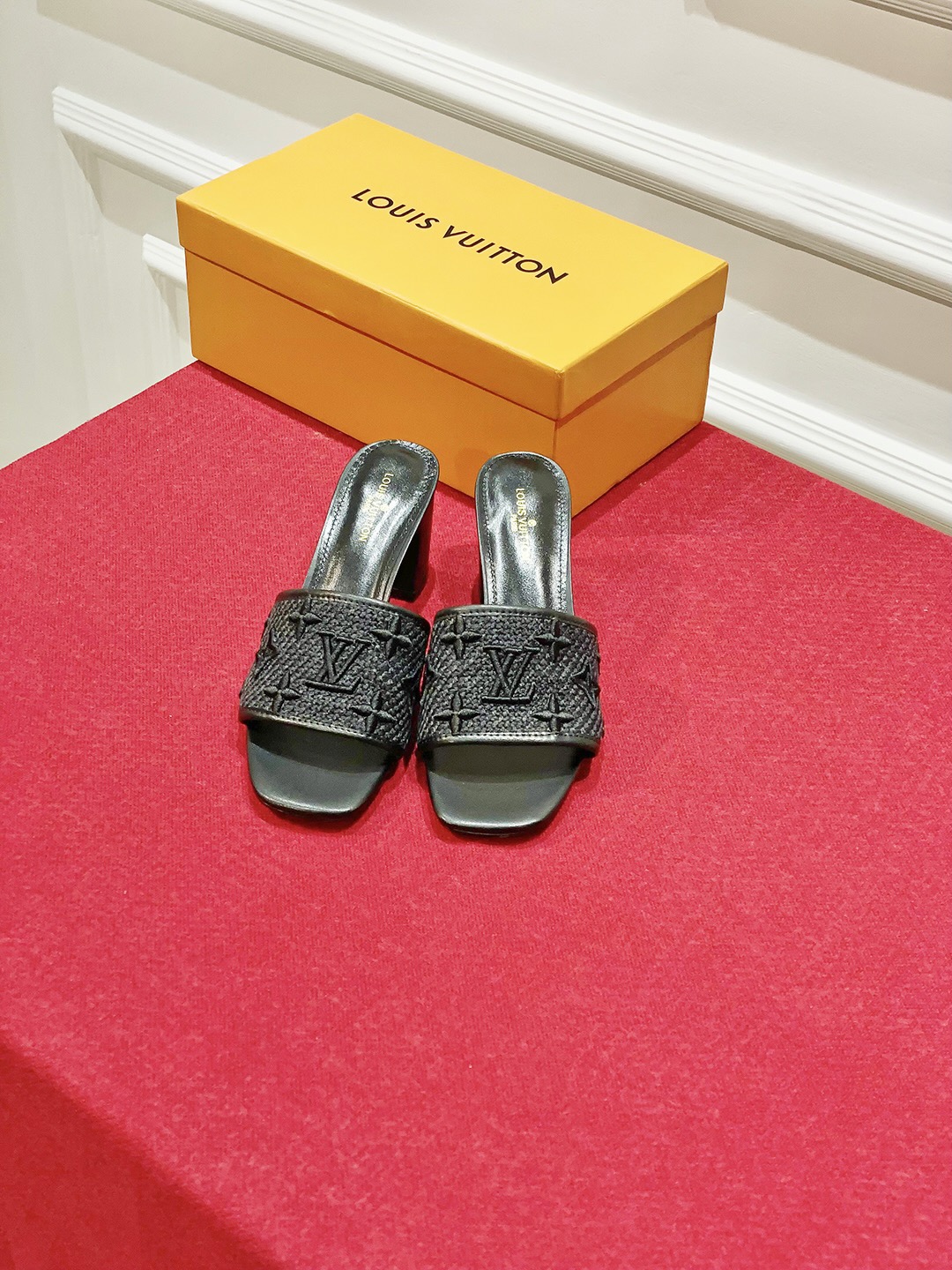 l0*is V*t0n slippers-6.5cm