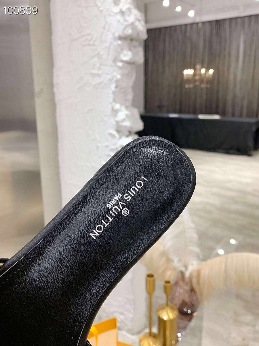 l0*is V*t0n slippers