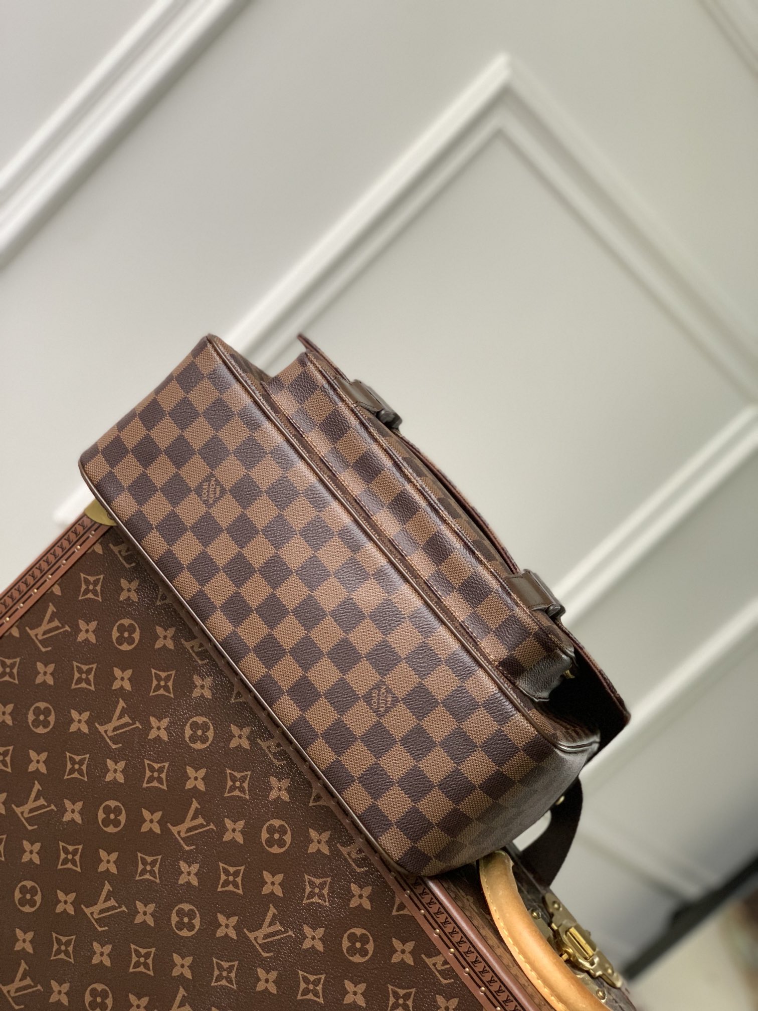 l0*is V*t0n vintage messenger bag-34×18×23cm
