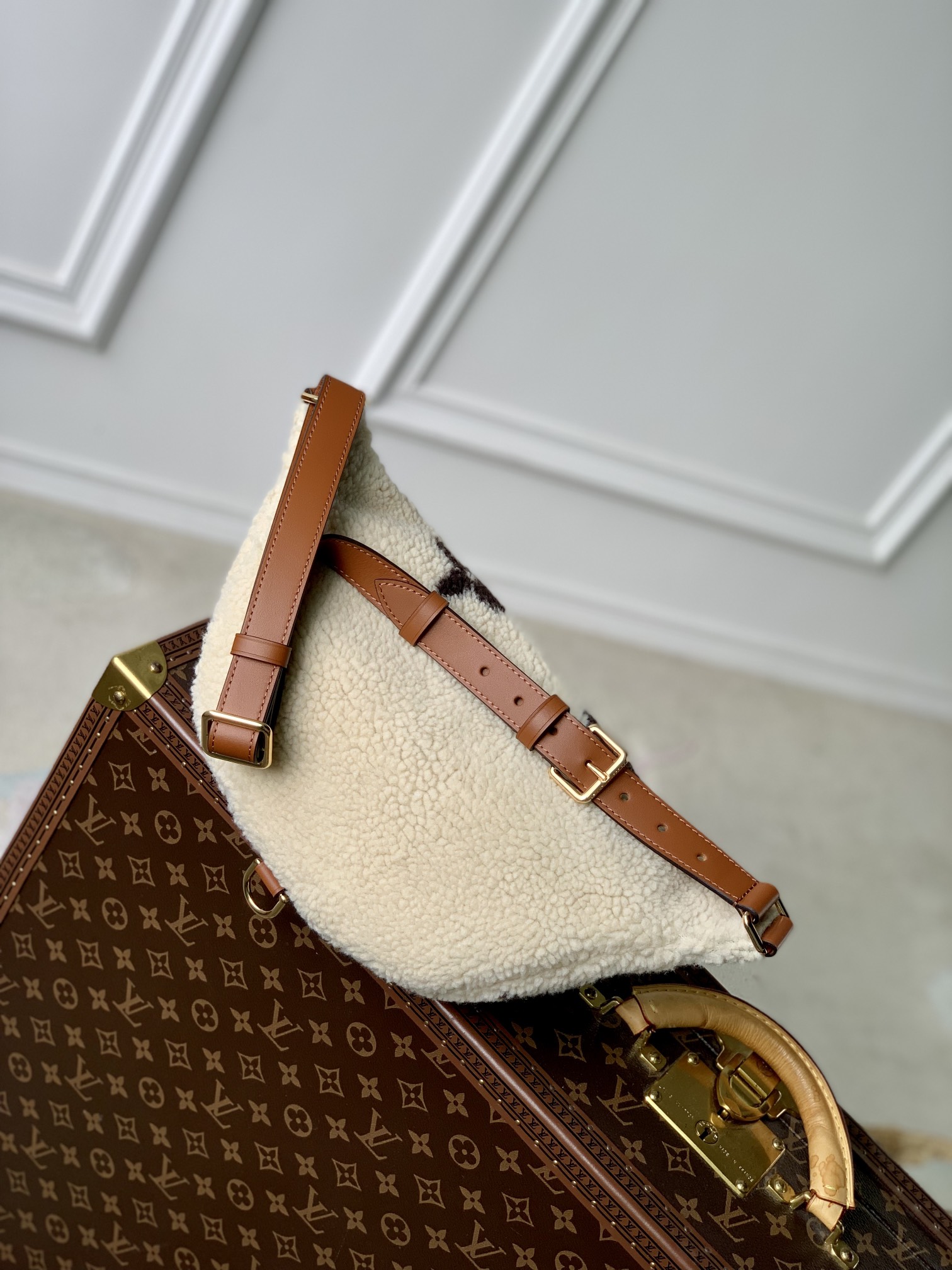 l0*is V*t0n bumbag-m23715-37*14*13cm