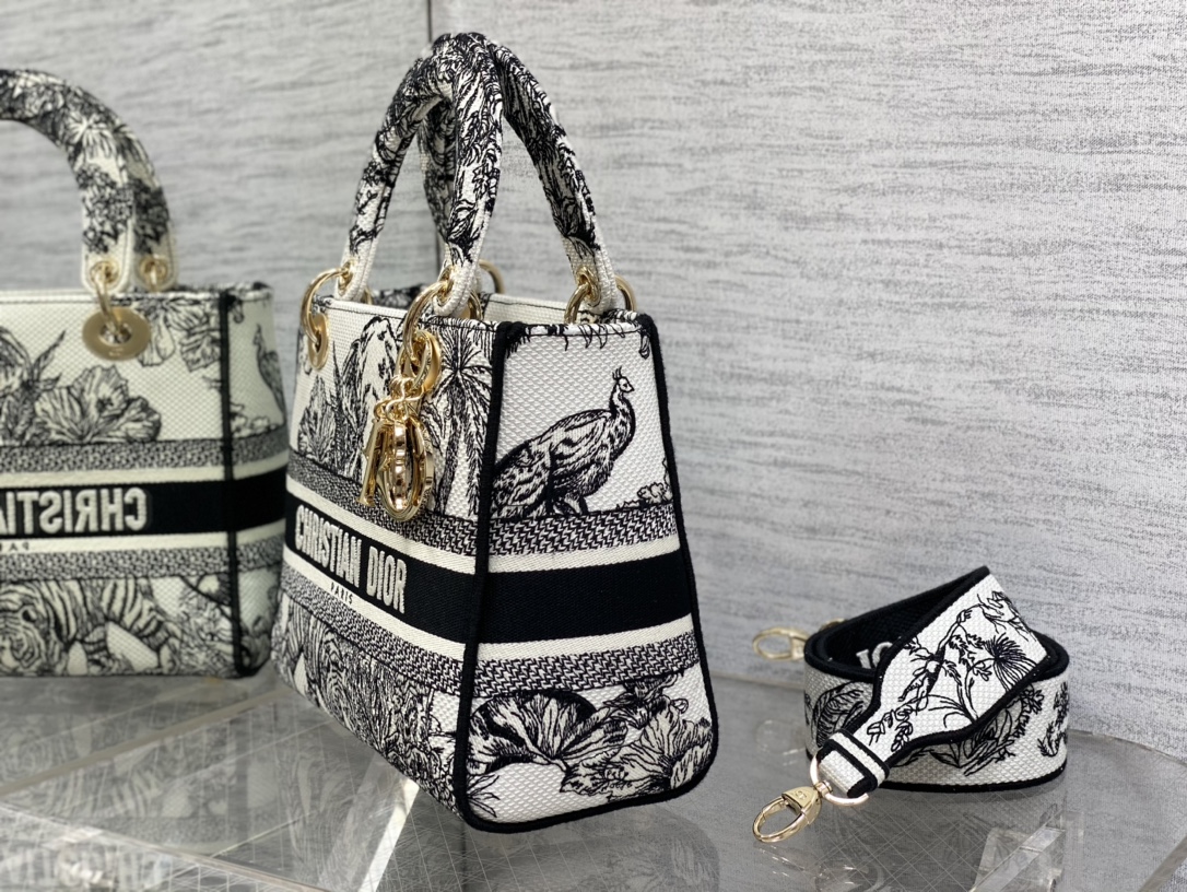 lady D*or handle bag-24cm