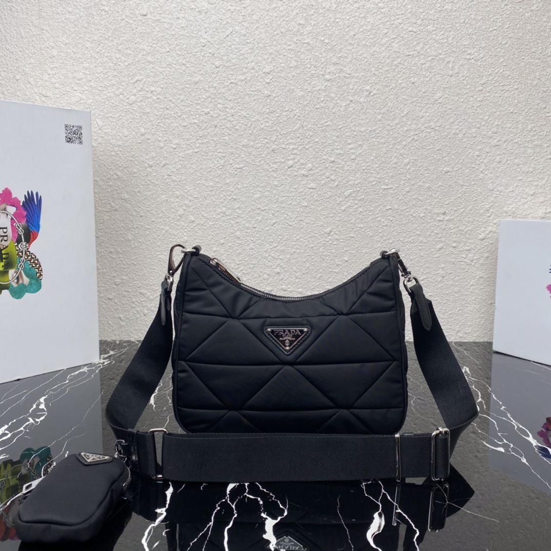 Pra*a 1bc151 re_nylon bag -24*17*7cm