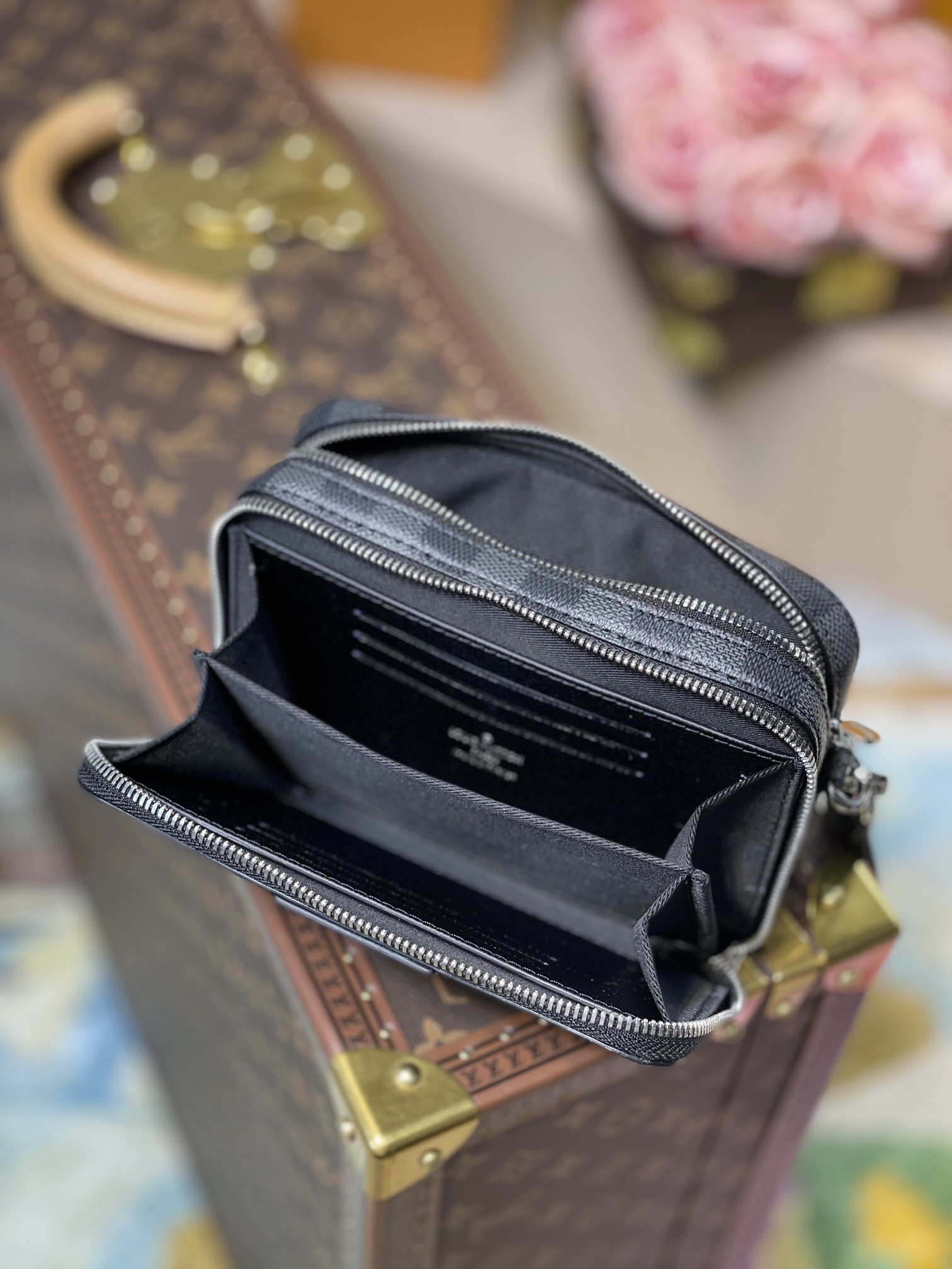 l0*is V*t0n alpha wearable bag-m22481-18.5 x 11.0 x 6.5cm