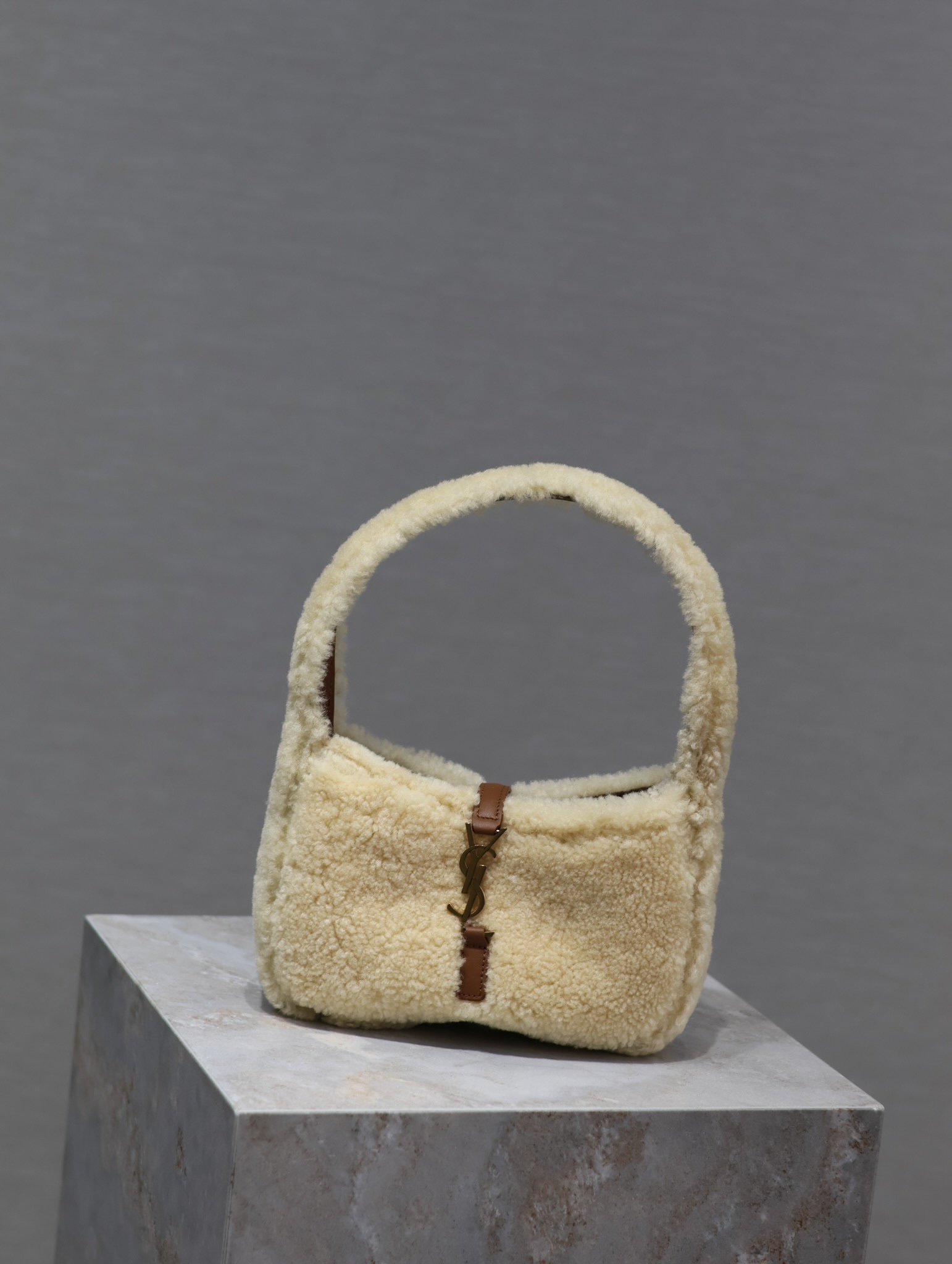 Y*L le5a7 mini bag-19×11.5×4.5cm