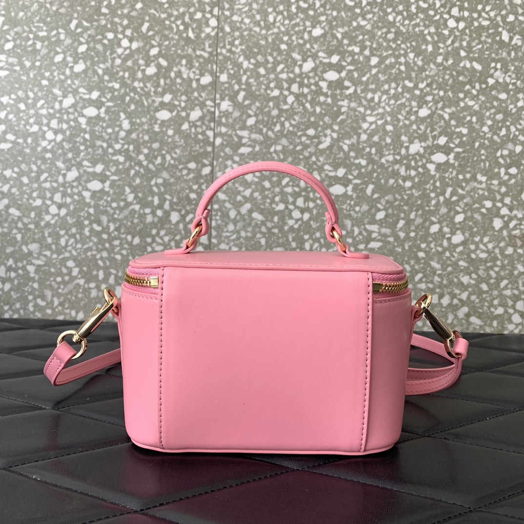 Va1e*ntin0 alentino garavani box bag-16.5*10*7.5cm