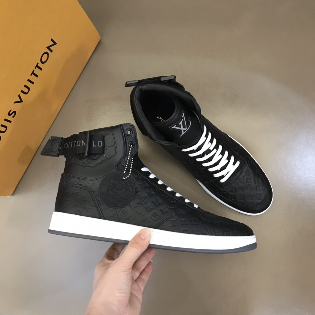 l0*is V*t0n rivoli sneaker boot
