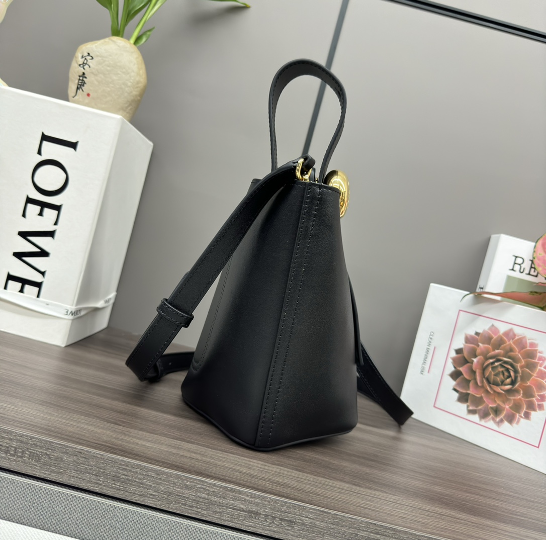 L0ew* mini pebble bucket bag-16*16*19.5cm