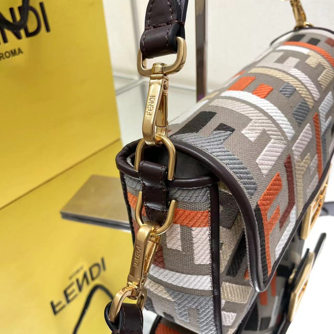 F**di baguette bag-27*15*6cm
