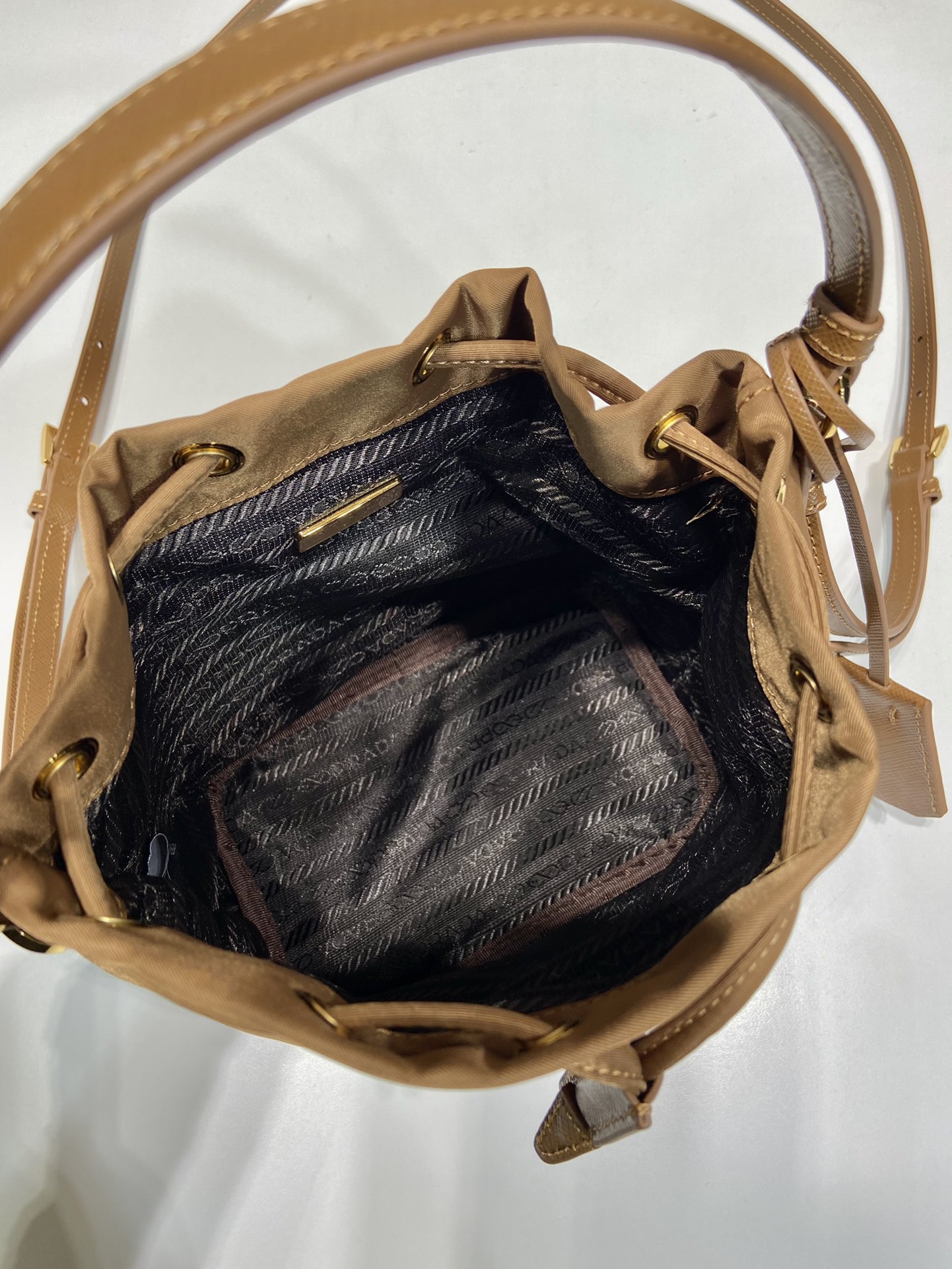 Pra*a 1be067 bucket bag-15.5*19.5*10cm