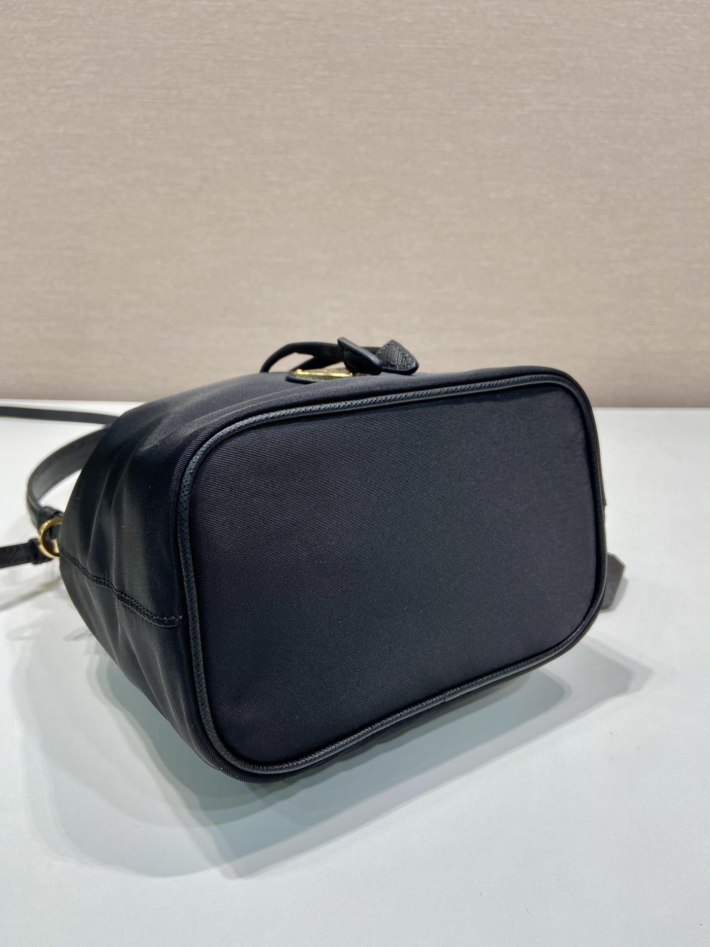 Pra*a 1be067 bucket bag-15.5*19.5*10cm