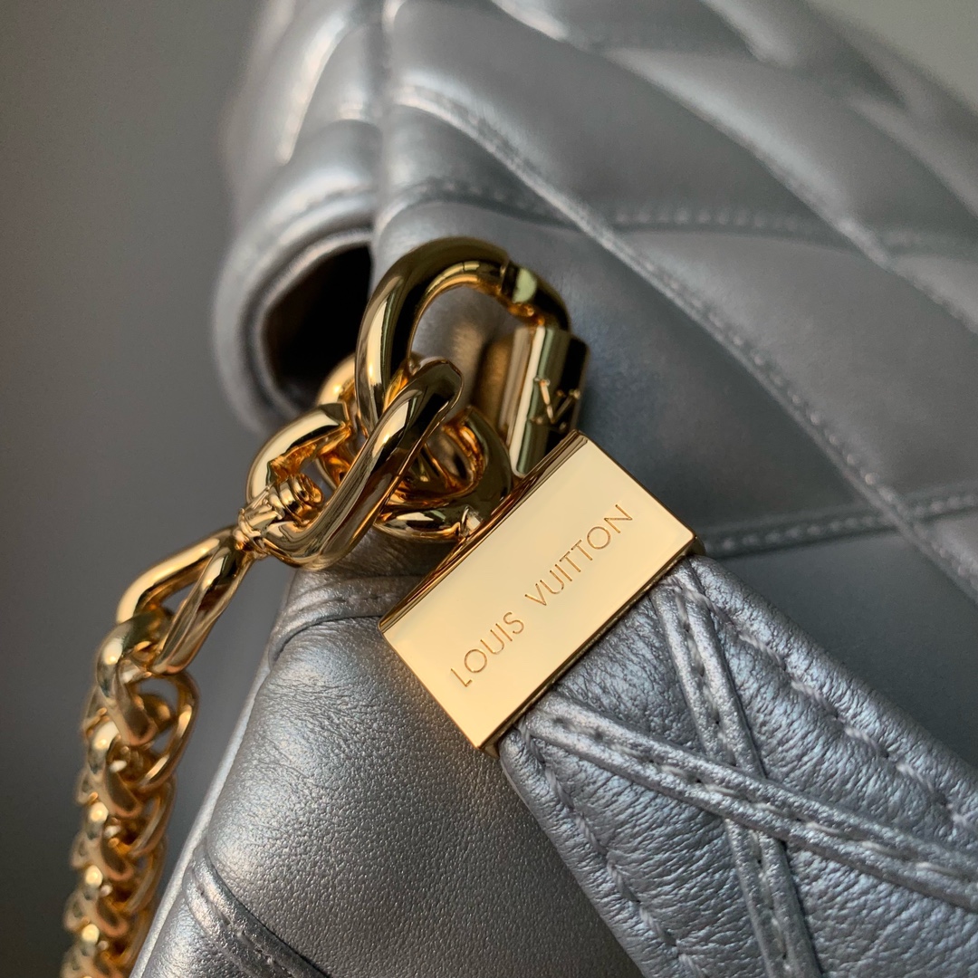 l0*is V*t0n go-14 bag-m22891-23.0 x 16.0 x 10cm