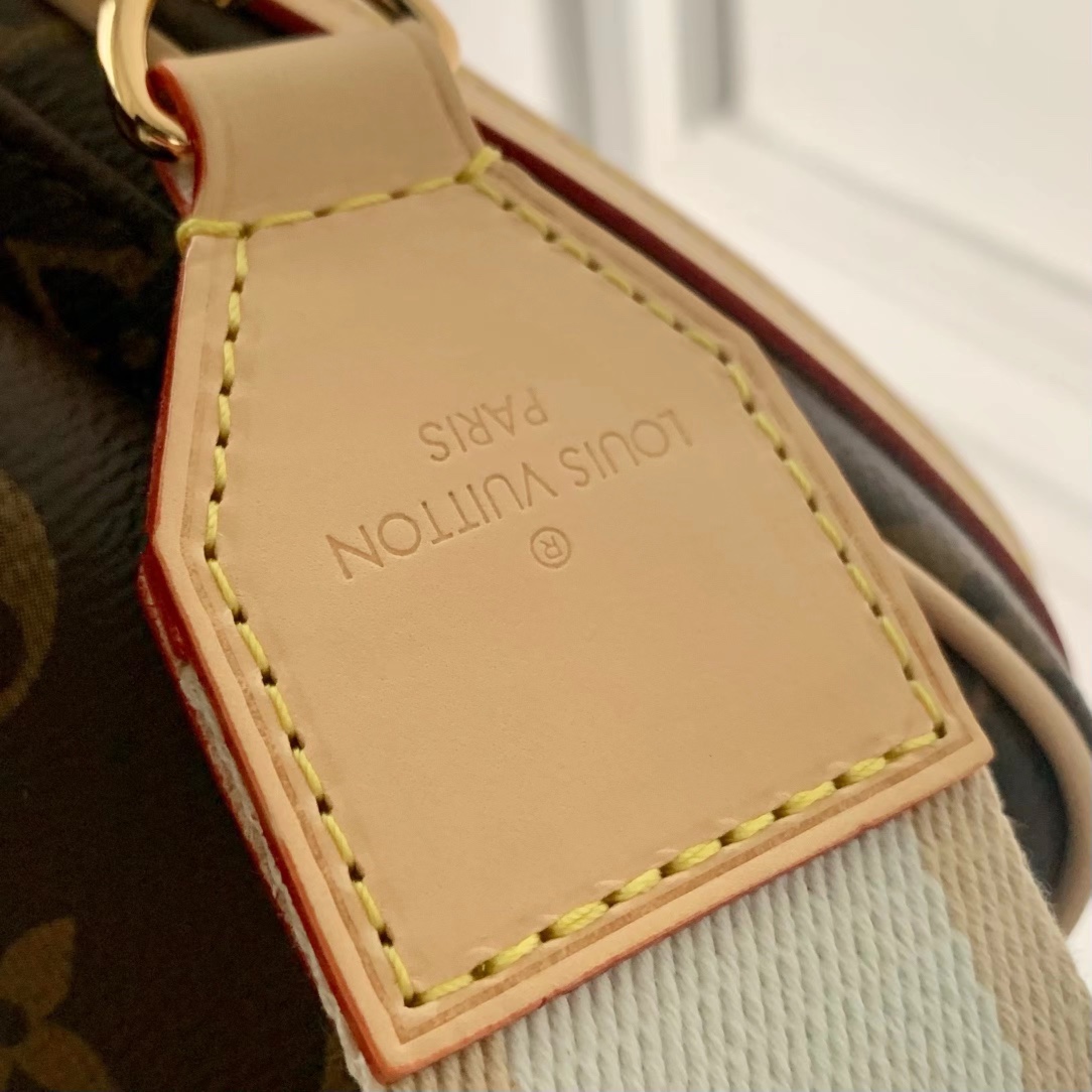 l0*is V*t0n vibe bag -m46999-25*15*8cm