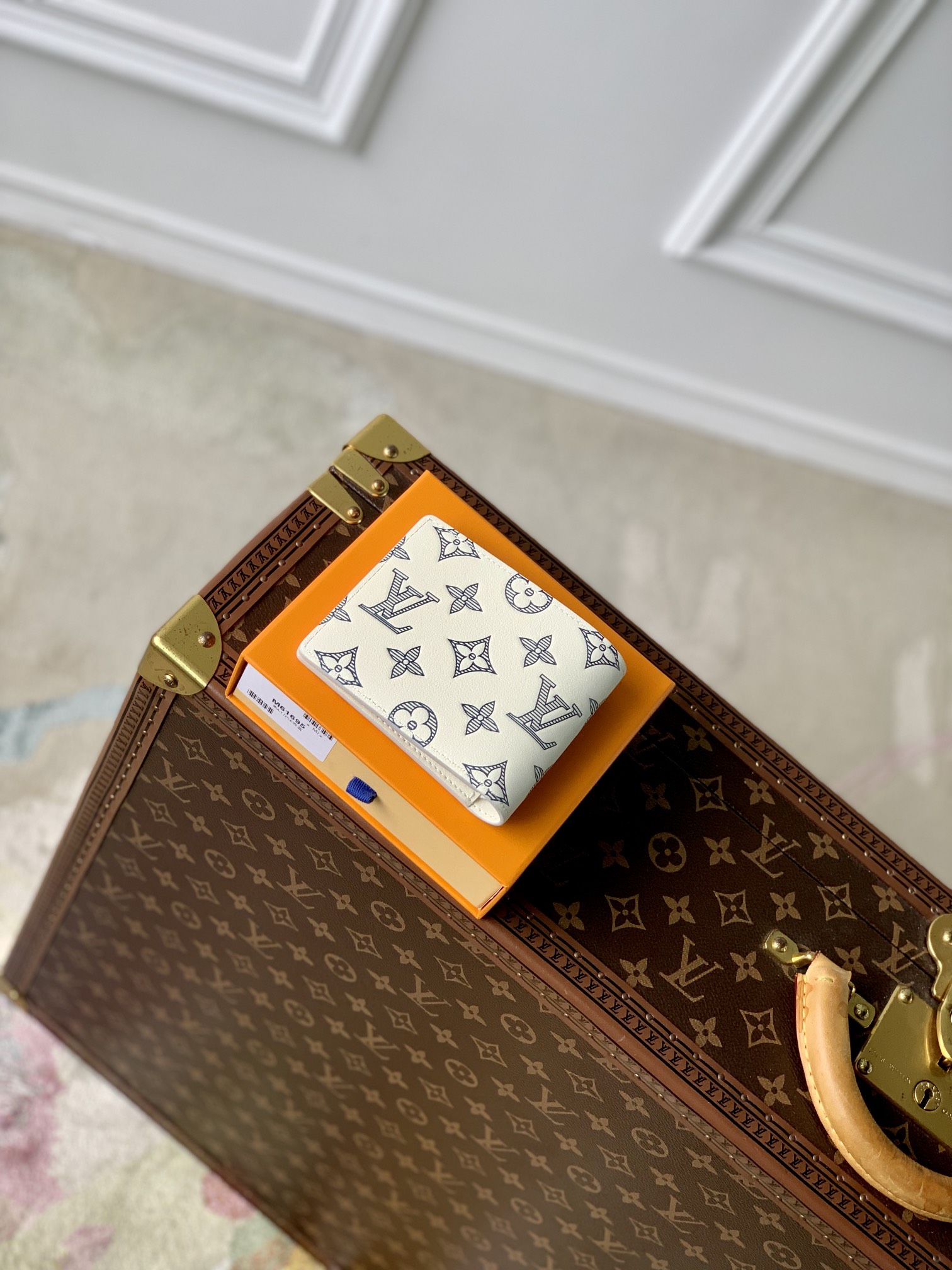 l0*is V*t0n multiple wallet-m61695-11.5 x 9 x 1.5 cm