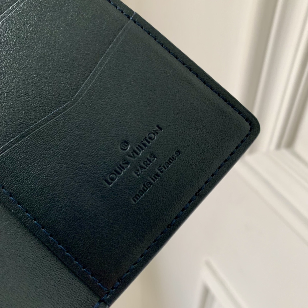 l0*is V*t0n wallet m61696