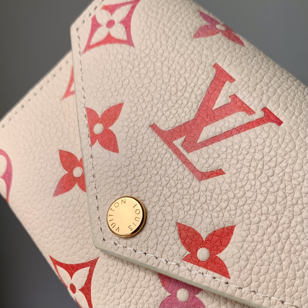 l0*is V*t0n m83507 wallet-4.3 x 3.5 x 1.2cm