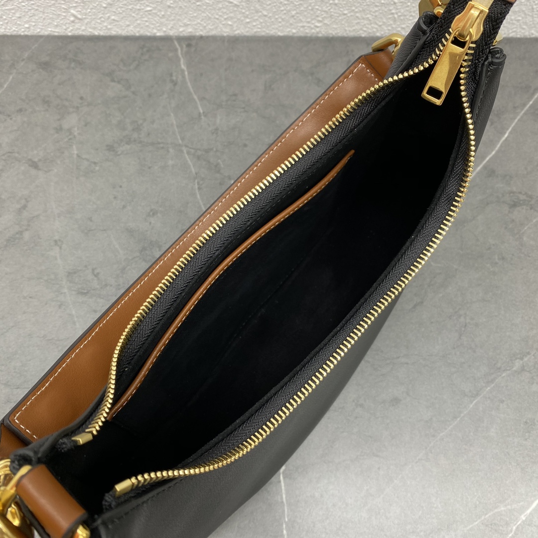 Ce**e brown leather ava hobo-24×13×7cm