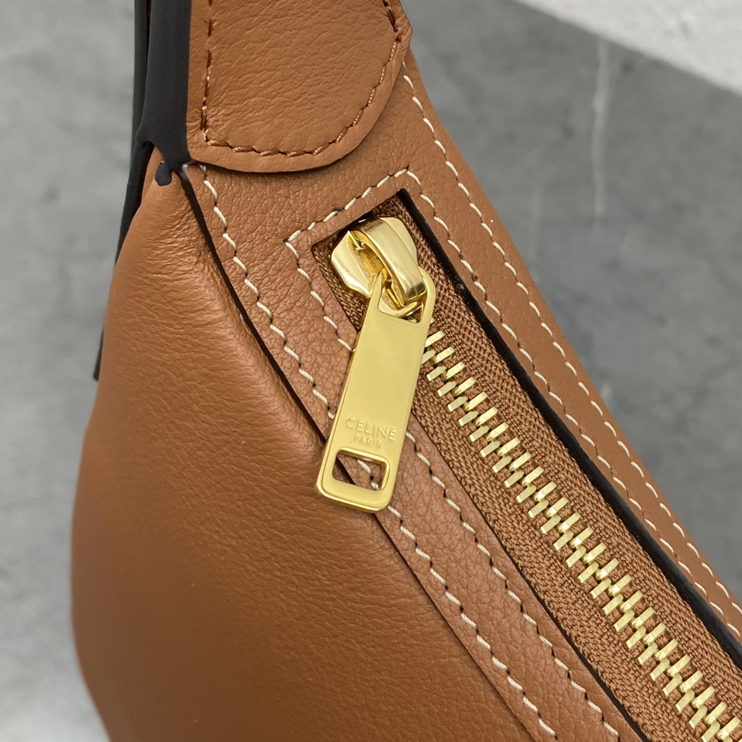 Ce**e heloise hobo tote-23x17x21cm