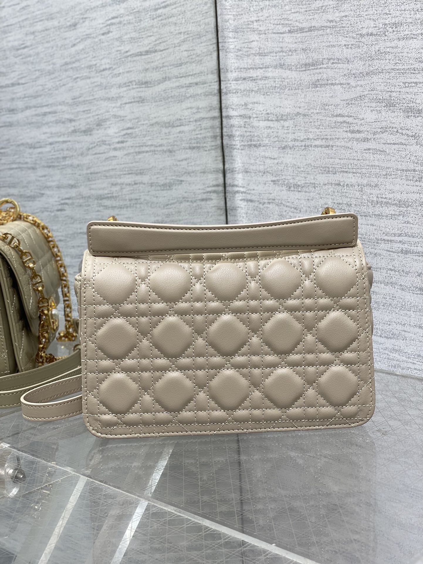 small D*or jolie top handle bag-22*8*14cm