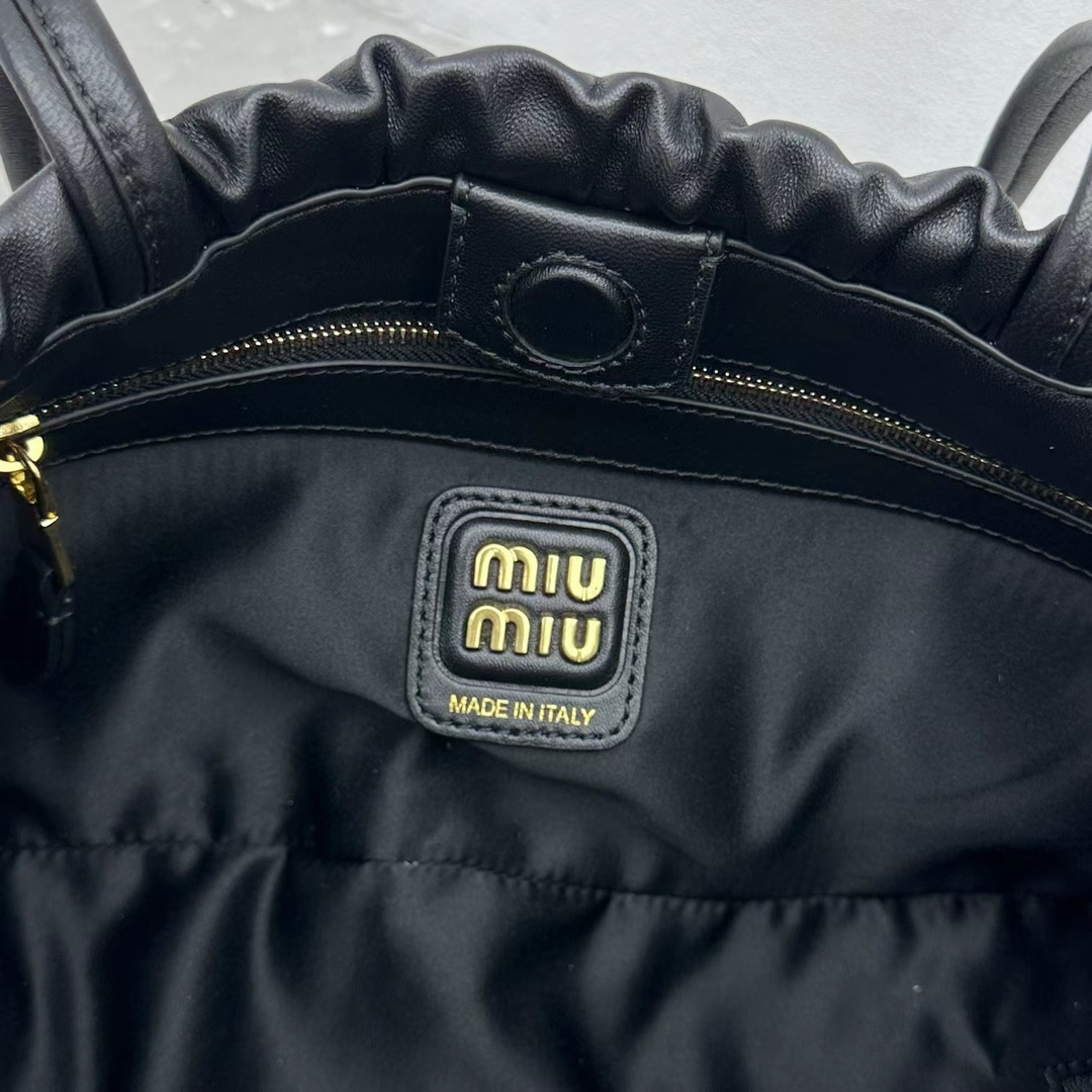M*um*u leather hobo bag-35*18*9cm