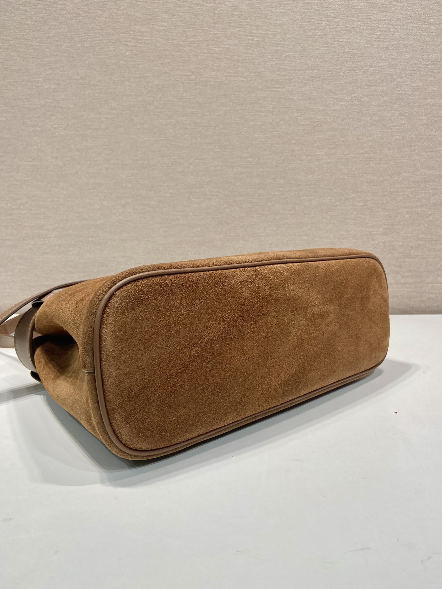 Pra*a double1ba434 bag-32Ｘ23Ｘ11cm