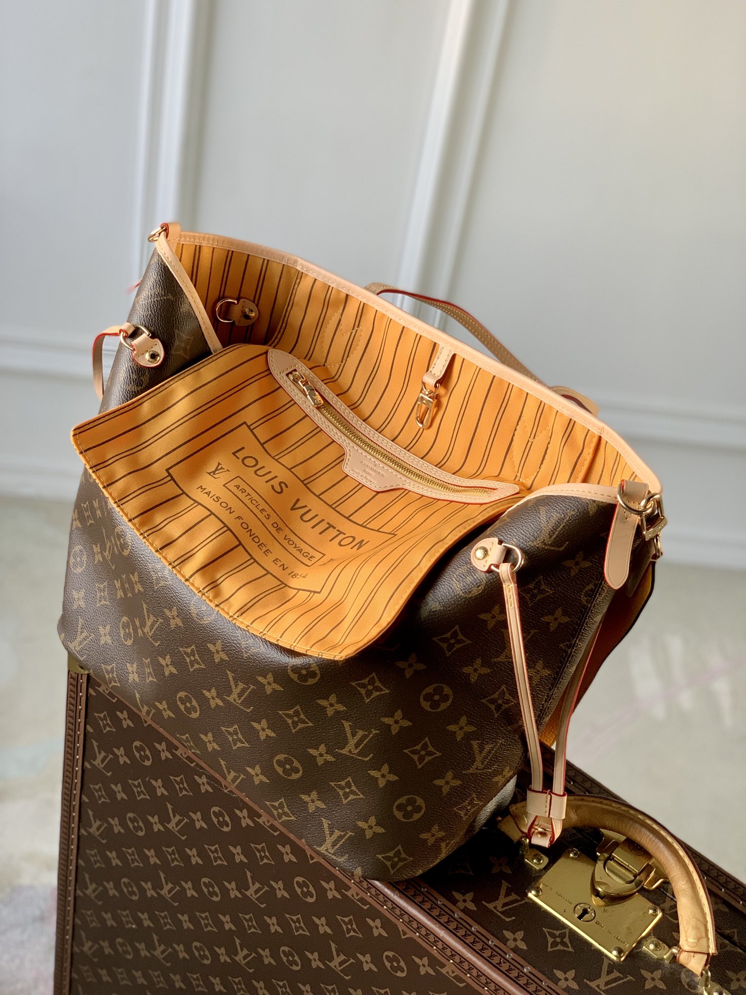 l0*is V*t0n neverfull bandoulière inside out-m11947-28 x 14 x 31cm