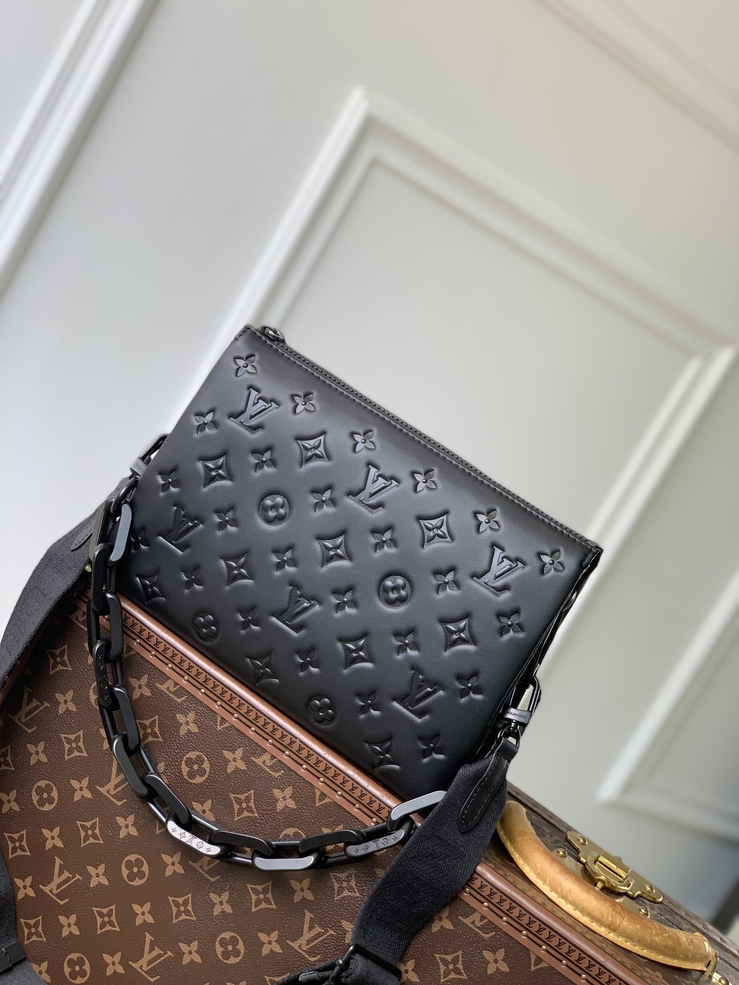l0*is V*t0n black out coussin handbags-m11370-26*20*12cm