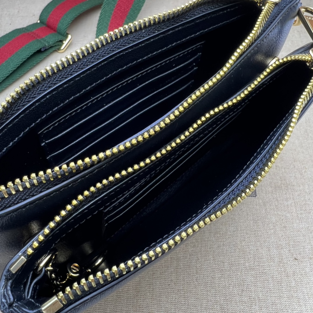 Gvc*1 handbags-20*13*2.5cm