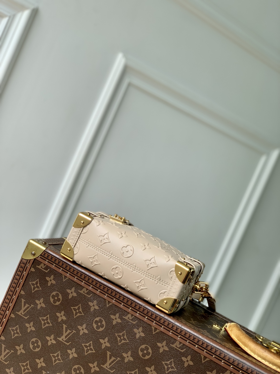 l0vis Vvtt0n side trunk pm-19 × 12.5 × 7.5cm