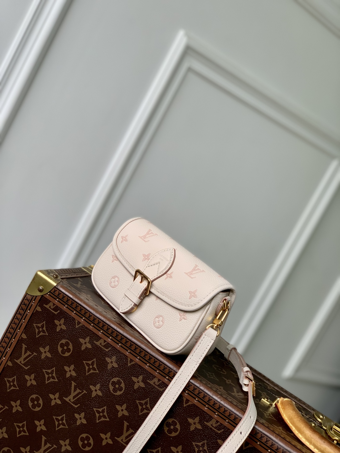 l0vis Vvtt0n nano diane handbags-m83566-19*10.5*6cm