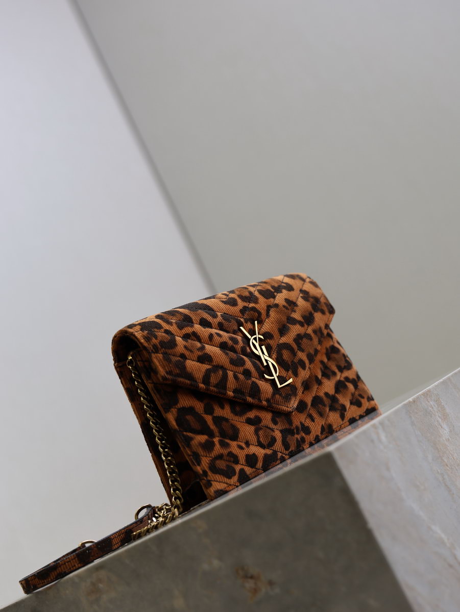 Y51 woc chain bag-19x11.5x4cm
