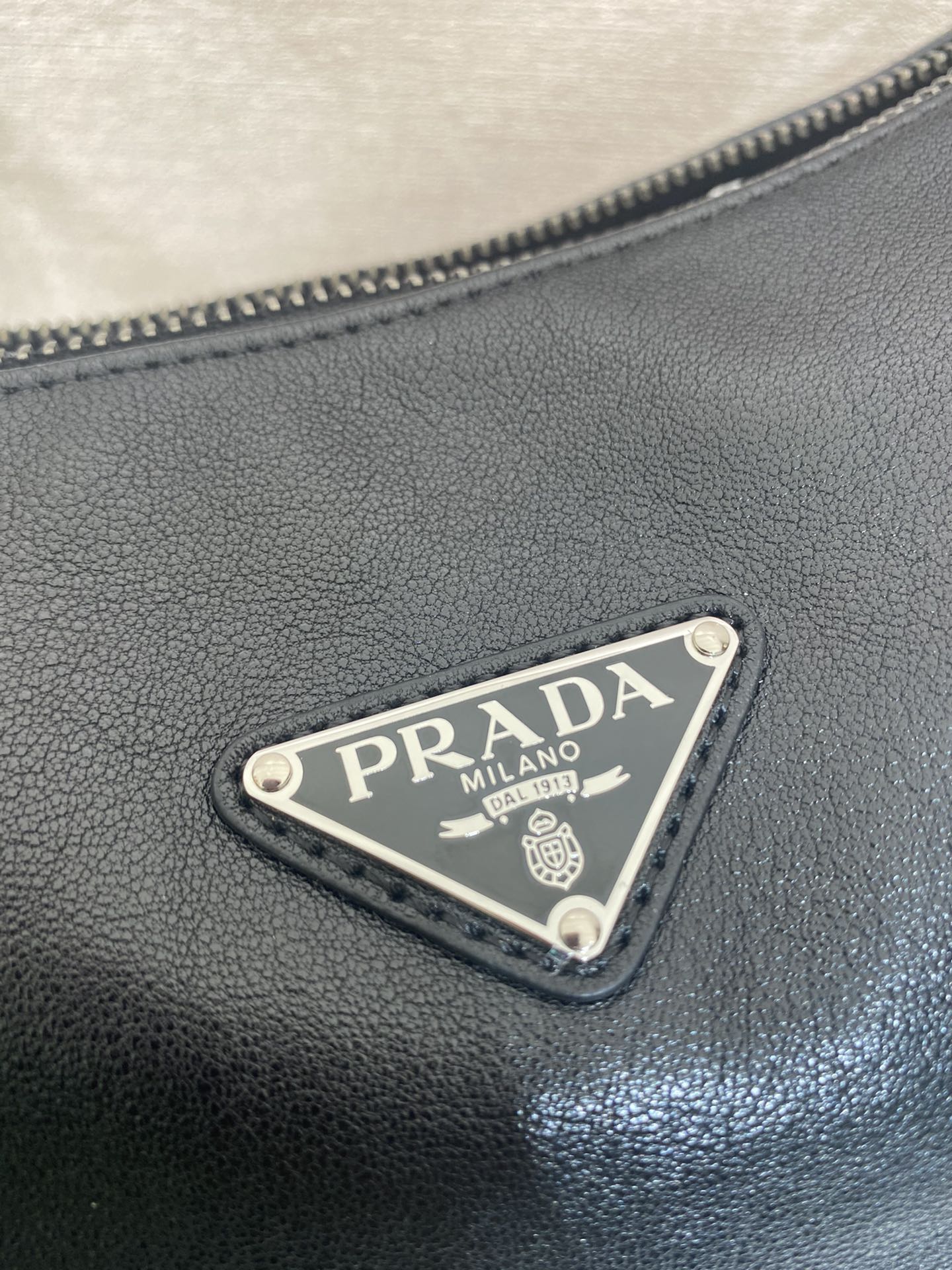Pra*a Explore Tote Bag -2VH204-43*30*15cm