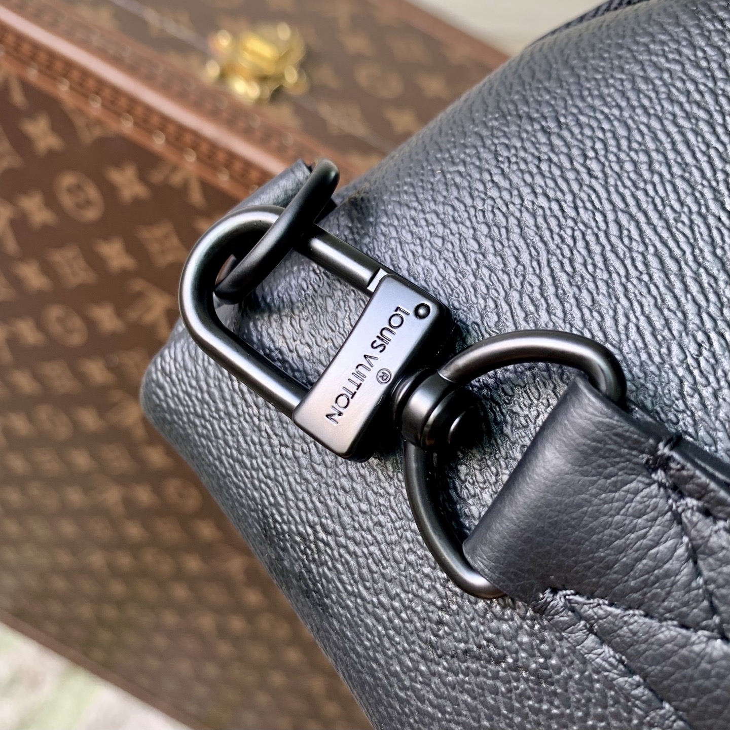 L0vis Vvtt0n Duo Shoulder Bag M28399-20 x 42 x 6CM