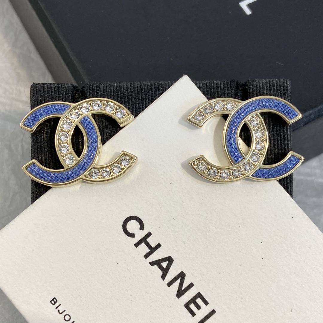 Ch@nel Earring