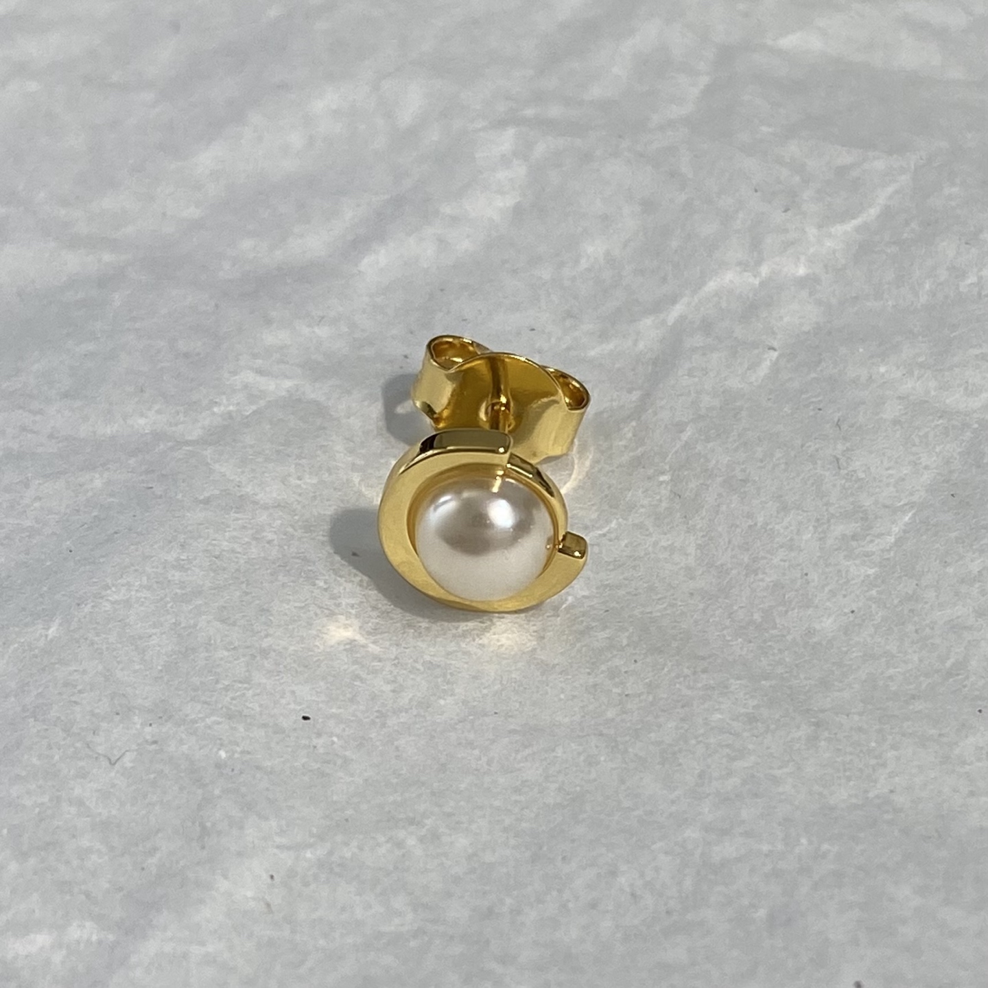 Celin*l Earring