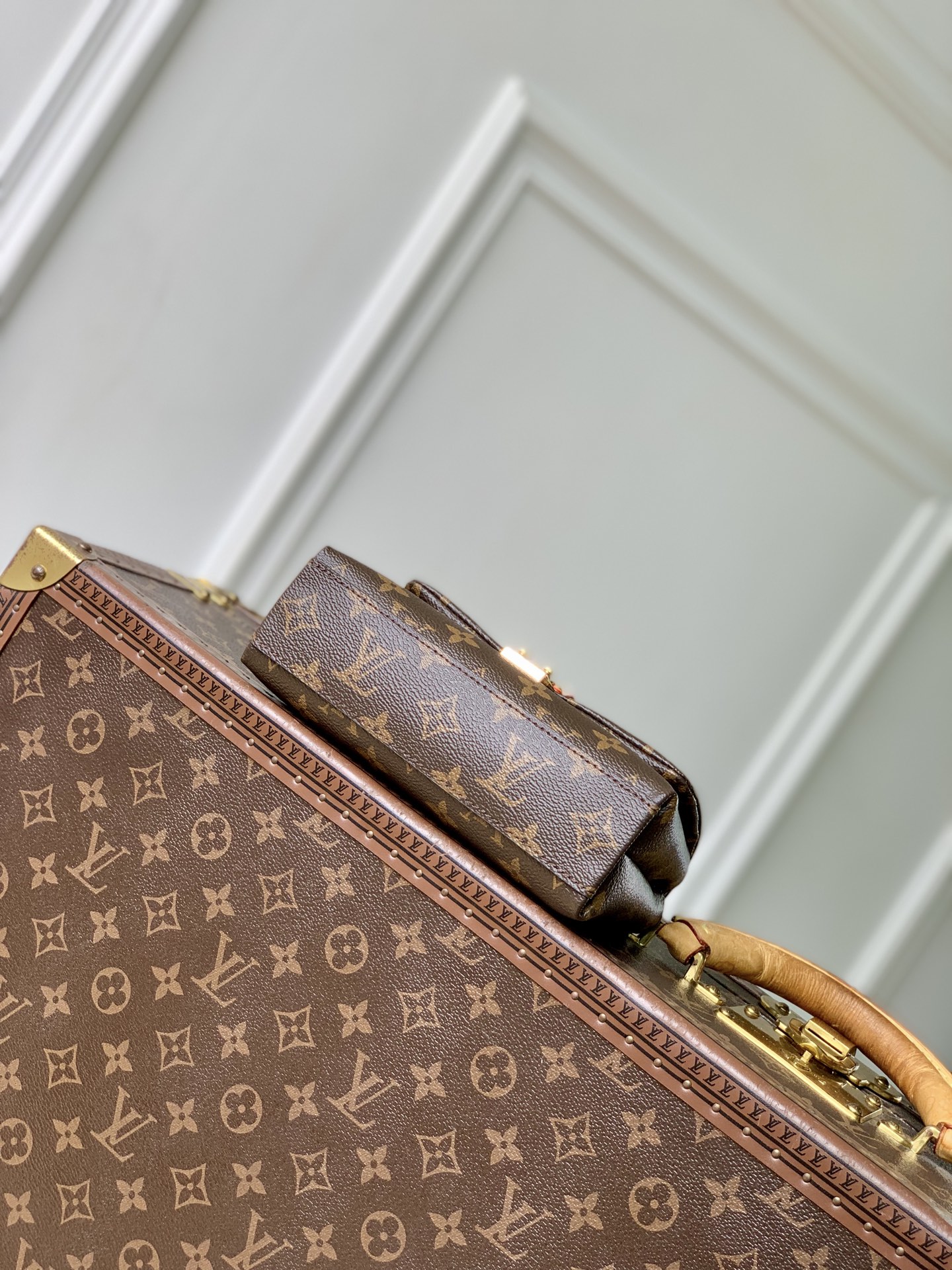 L0vis Vvtt0n Nano Madeleine Handbag-12.5 x 6 x 21CM