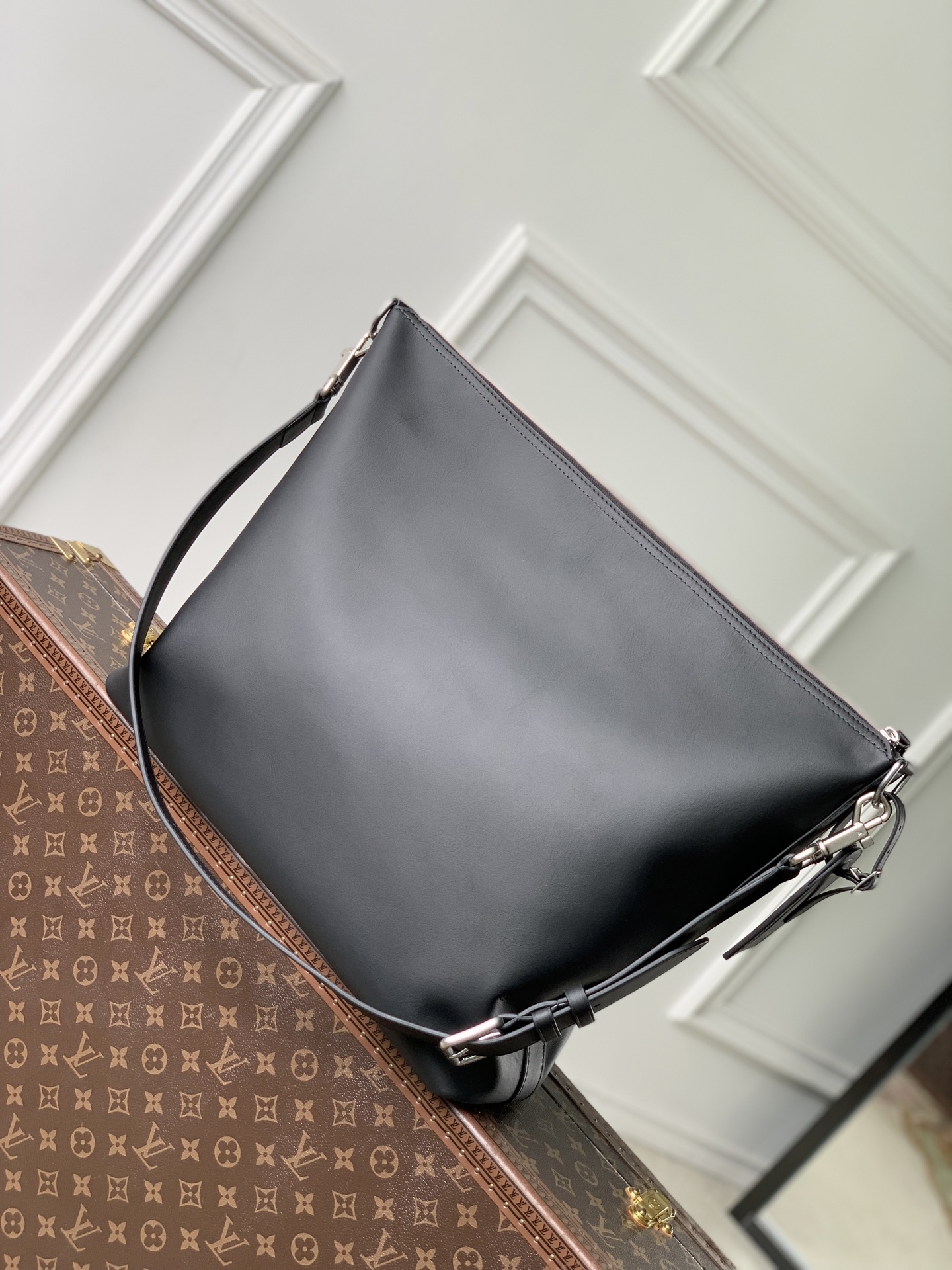 L0vis Vvtt0n Vagabond Hobo-M28392-48 x 38 x 14CM