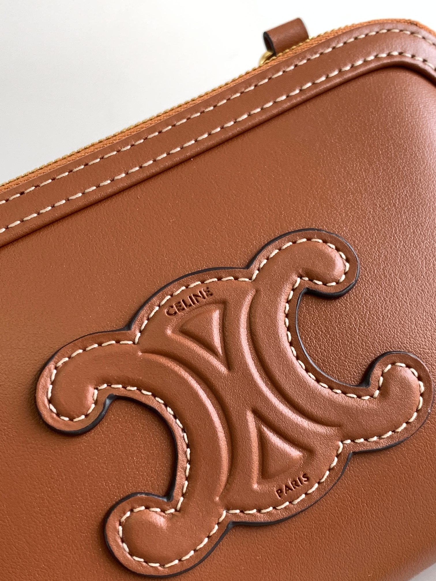 Celin Triomphe Shell Bag-16 X 11X 8CM