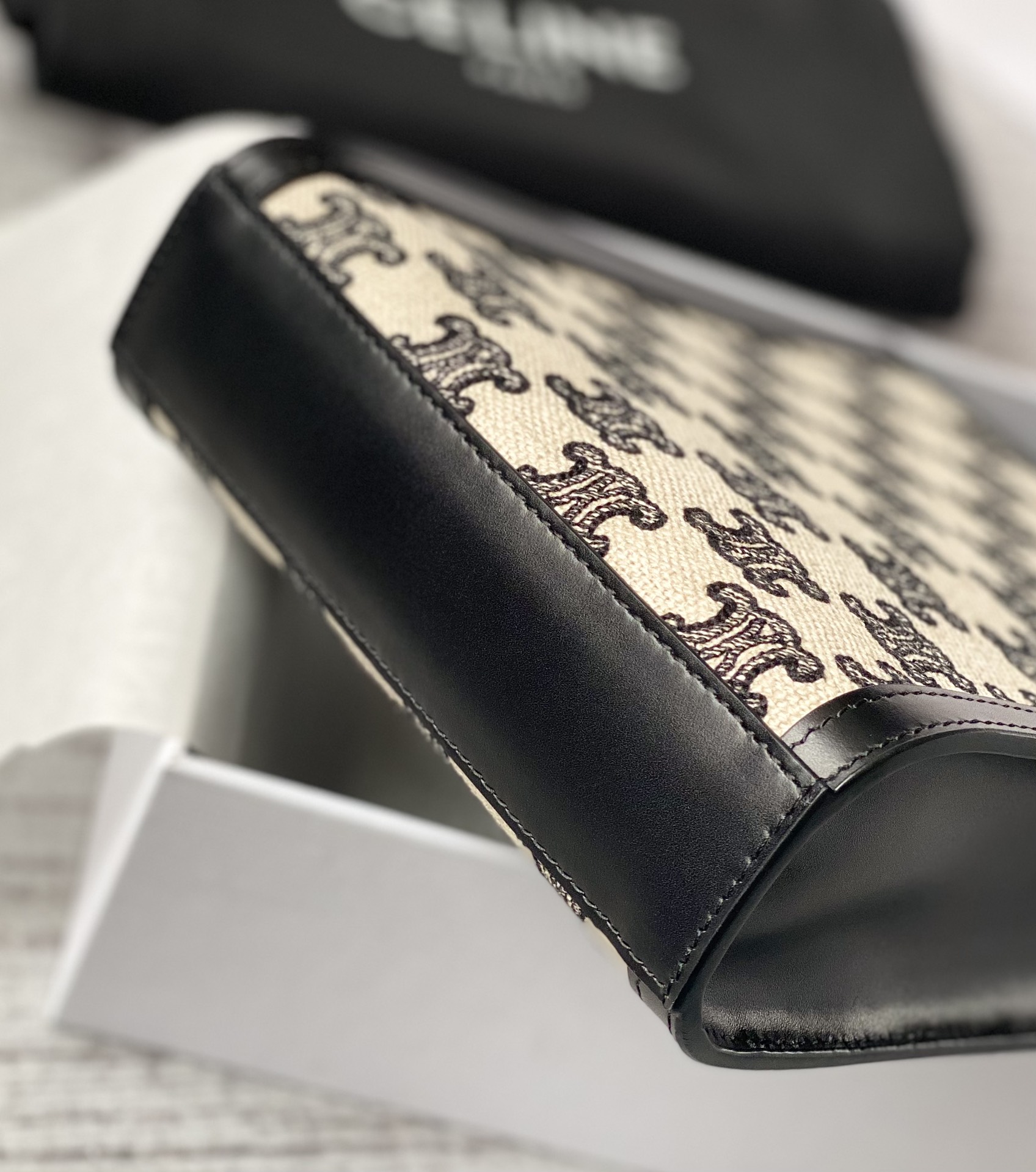 Celin Triomphe Tote-17*21*4CM