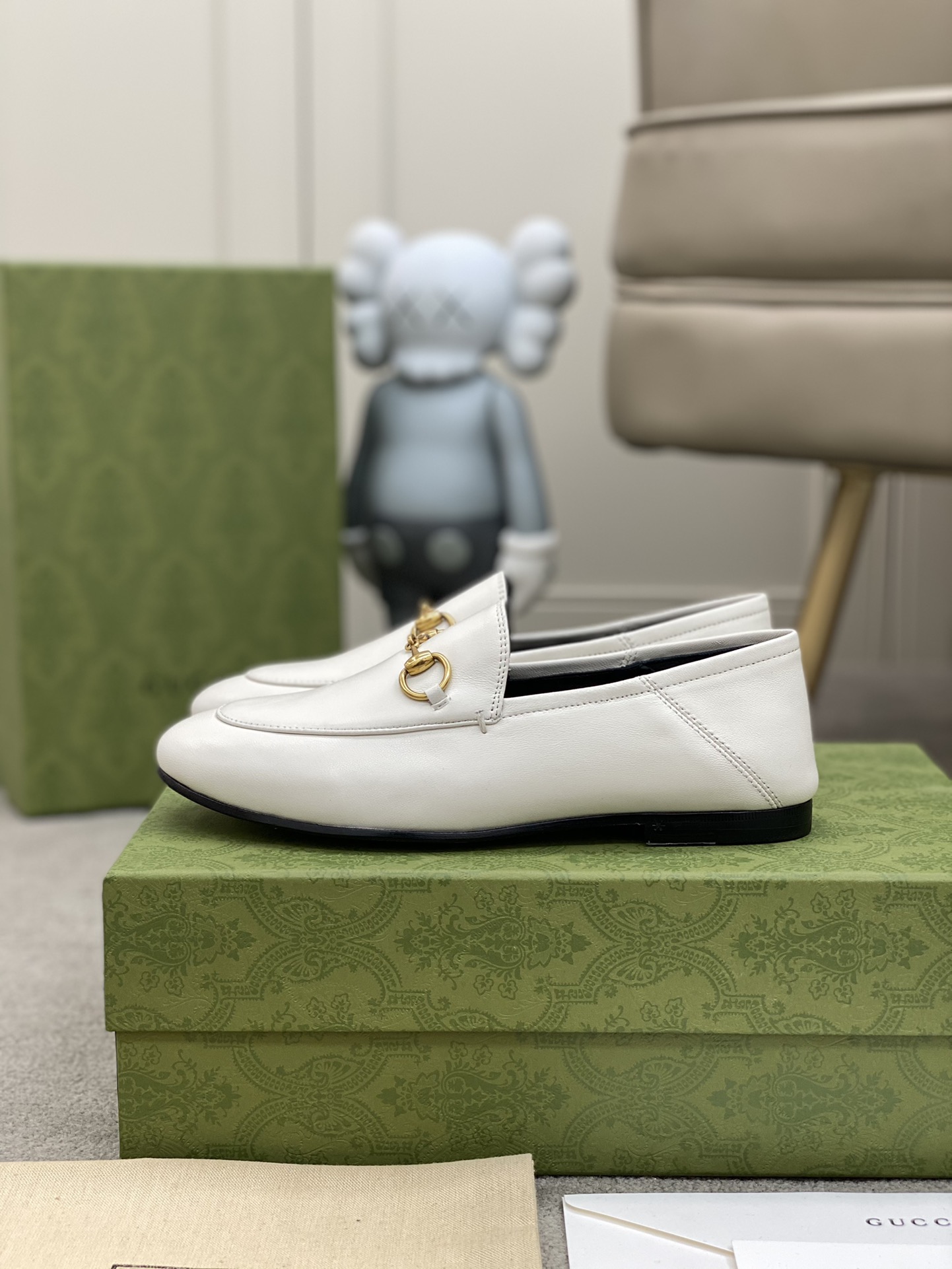 G*u*i loafers