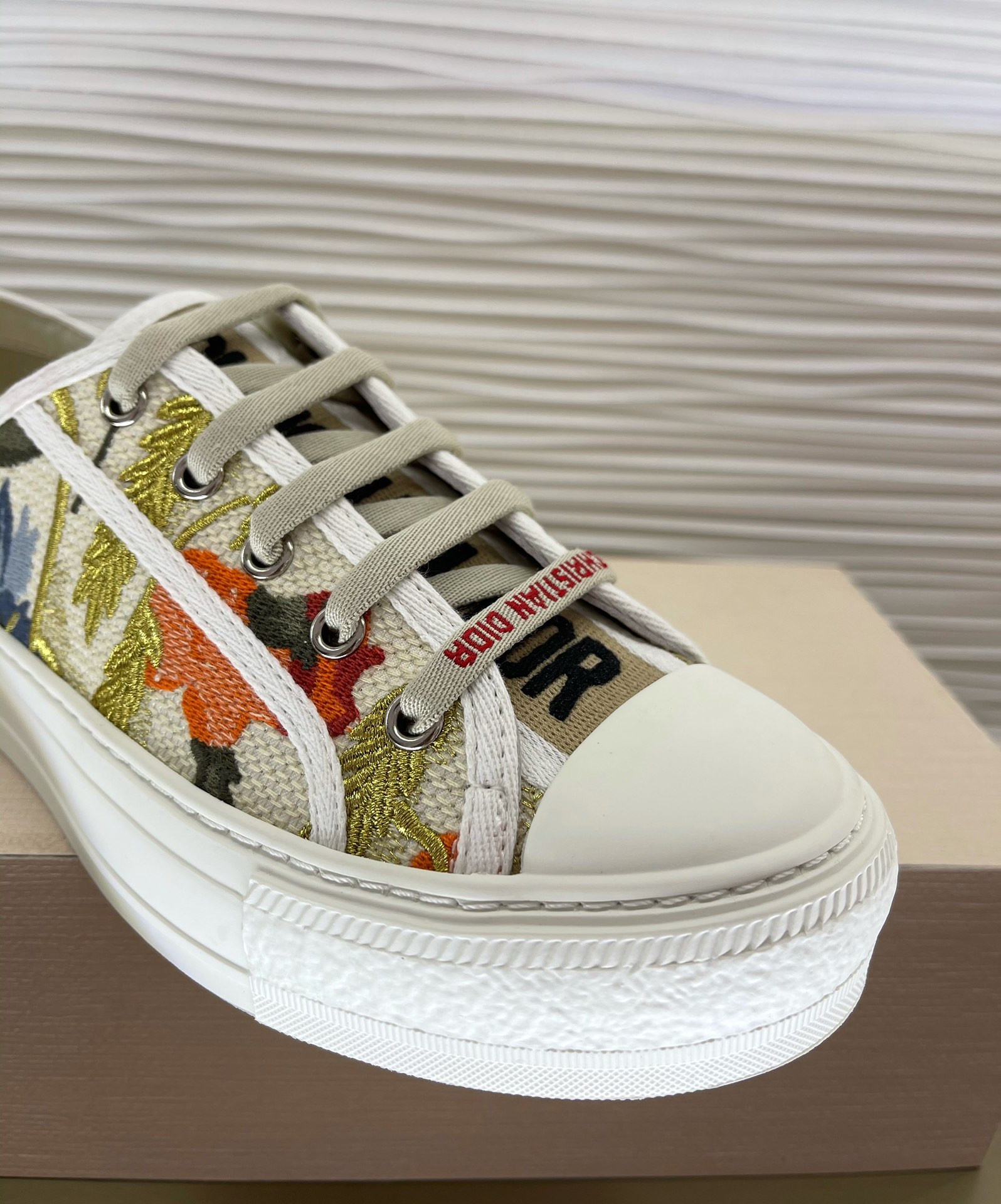 D*or sneakers